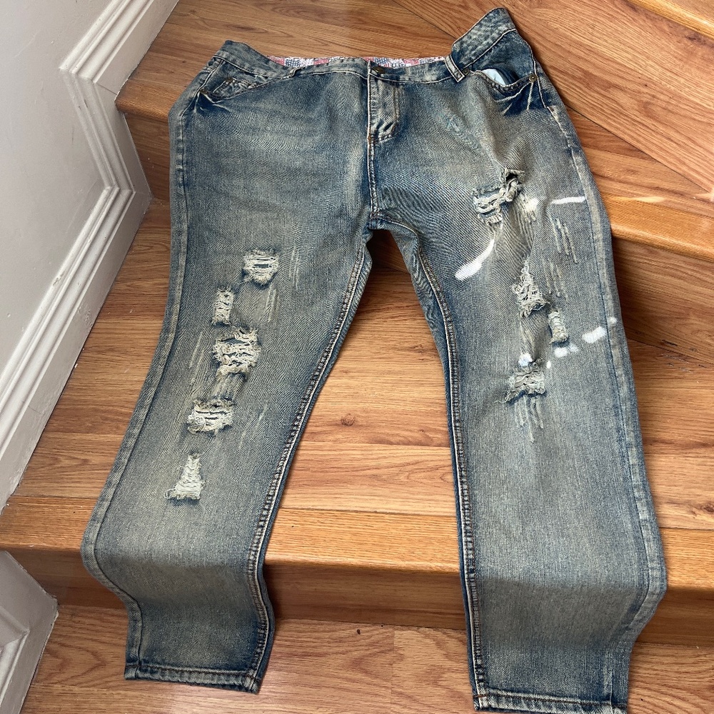 Men’s SHEIN distressed jeans